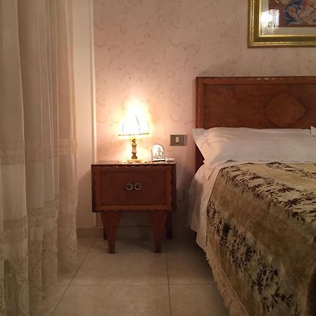 B&B Donna Porzia Trani Luaran gambar