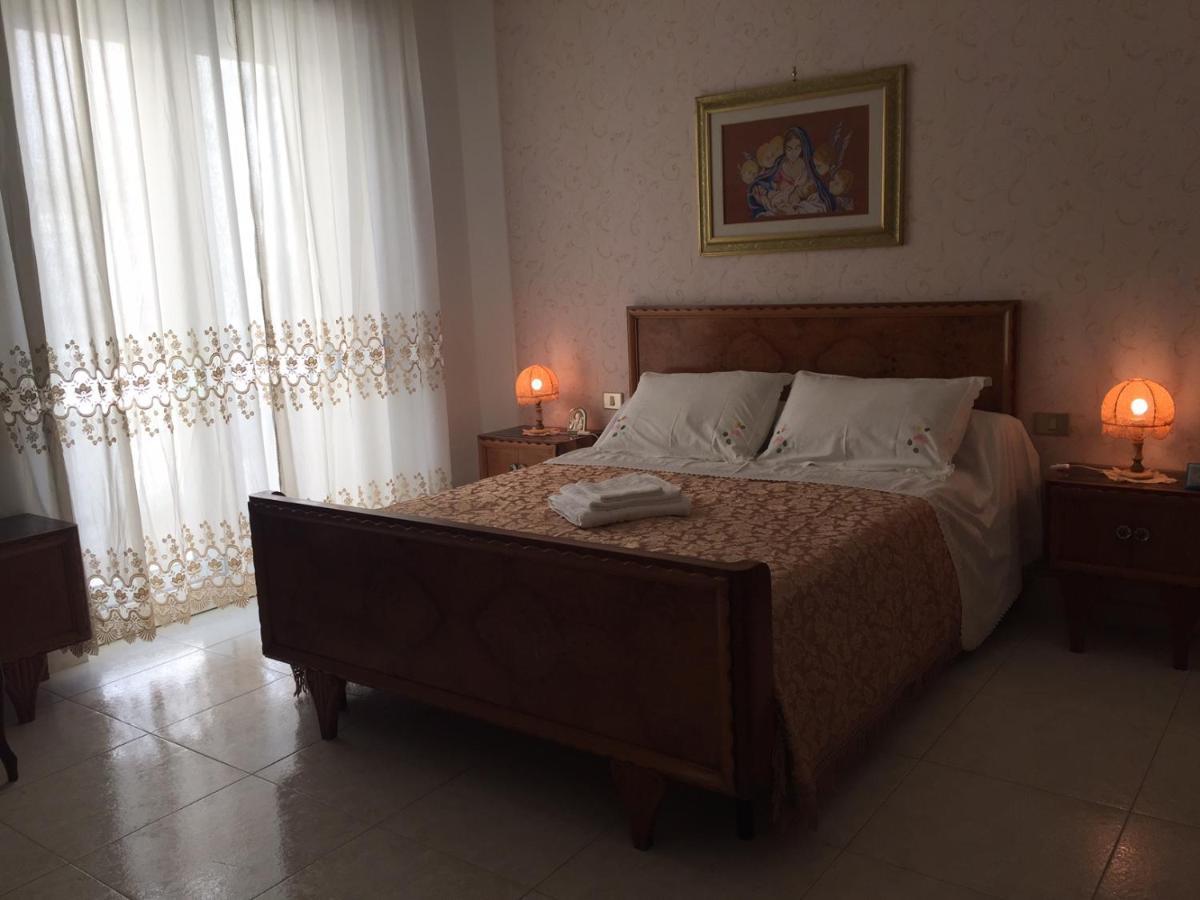 B&B Donna Porzia Trani Luaran gambar